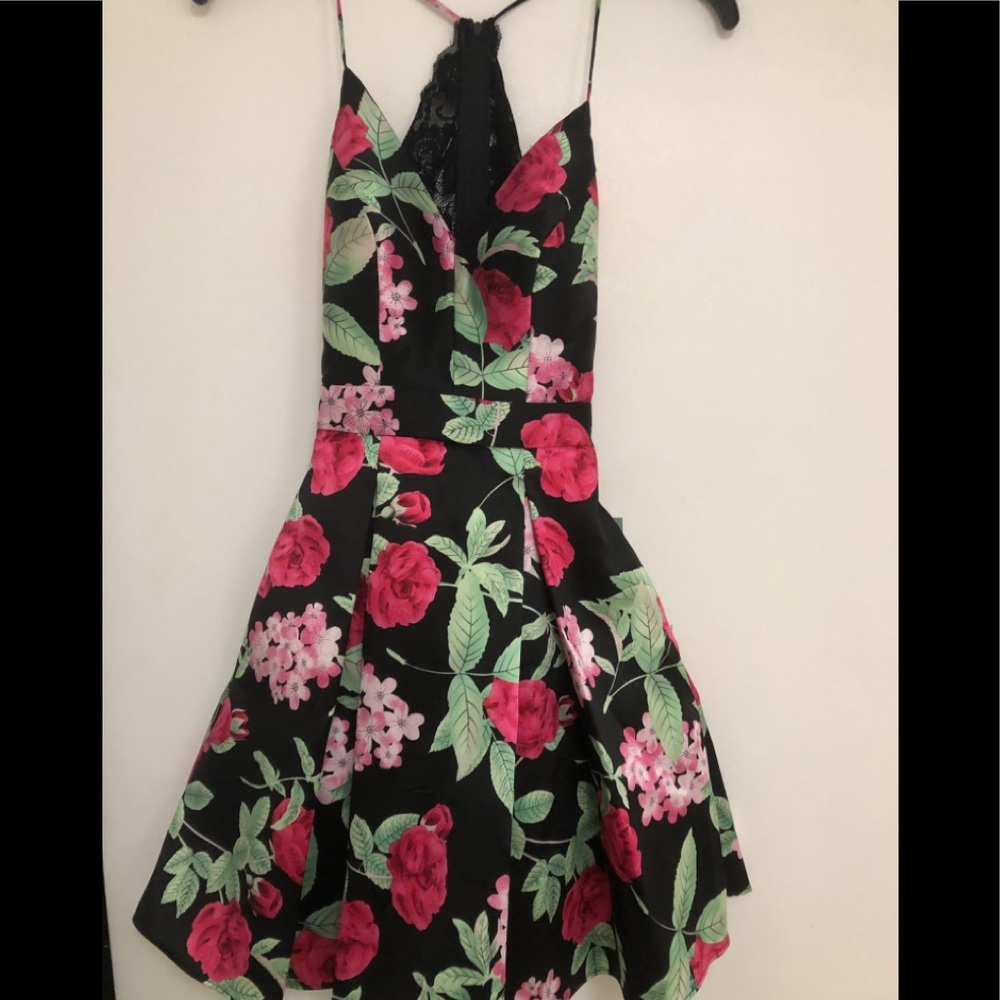 B.smart black floral dress with pockets